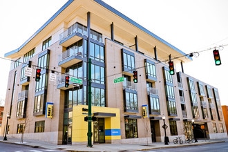 The League Bloomington in Bloomington, IN - Building Photo - Building Photo