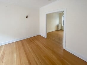 435 W Surf St in Chicago, IL - Building Photo - Building Photo