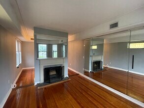34 Essex St in Hartford, CT - Building Photo - Building Photo
