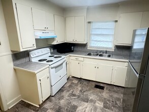 3679 Southland Dr in Jackson, MS - Foto de edificio - Building Photo