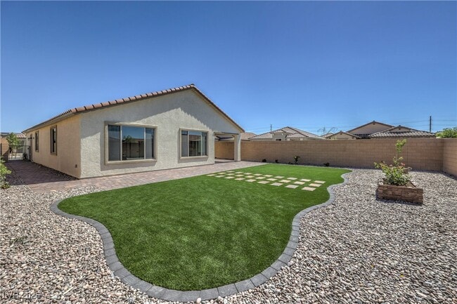 property at 10935 Harlowe Grv Ct