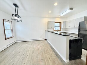 414 Caroline St in Plymouth, WI - Building Photo - Building Photo