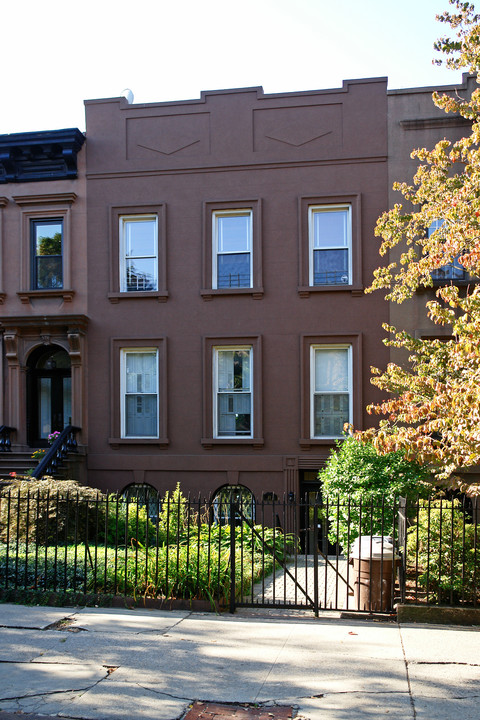 82 3rd Pl in Brooklyn, NY - Foto de edificio
