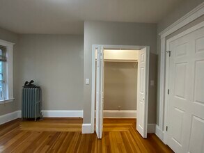117 Pearson Rd in Somerville, MA - Building Photo - Building Photo