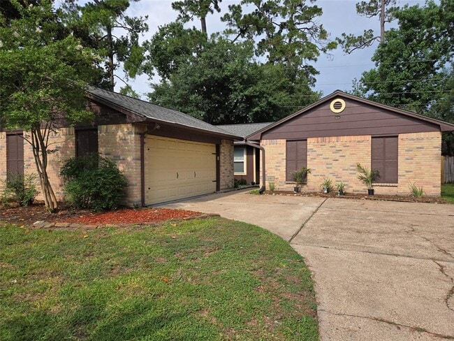 property at 18930 Pine Trace Ct