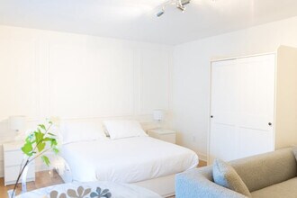 1755 R. Saint-Denis in Montréal, QC - Building Photo - Building Photo