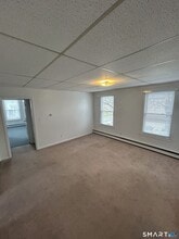 73 Peck St in Norwich, CT - Building Photo - Building Photo