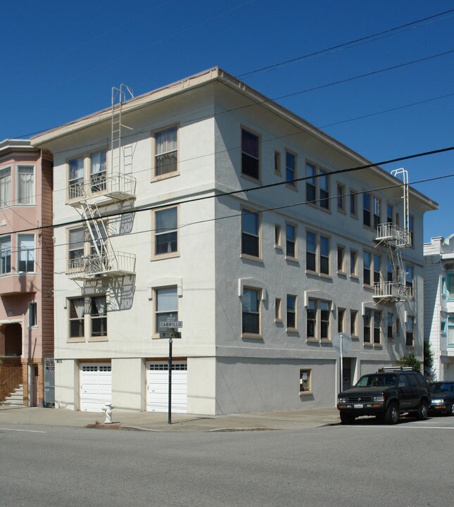 695 9th Ave in San Francisco, CA - Foto de edificio