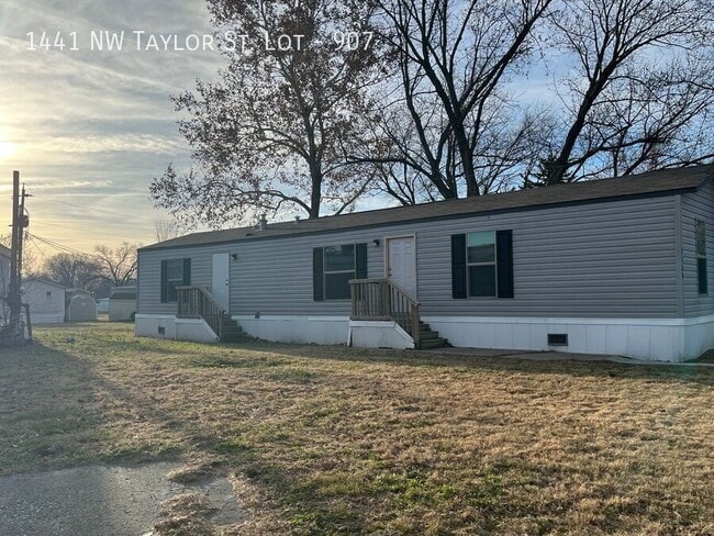 property at 1441 NW Taylor St