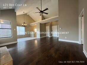 421 Red Coat Ln in Arlington, TX - Building Photo - Building Photo