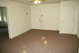 716 W Main St, Unit 3 in Trappe, PA - Building Photo - Building Photo