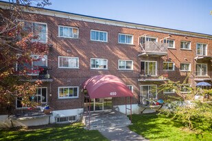 450 Bourke Av in Dorval, QC - Building Photo