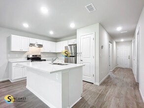 19 Wood Amber Ln in Palm Coast, FL - Building Photo - Building Photo