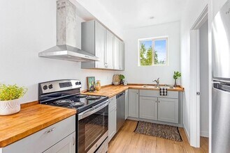 2015 Salem Loop in Ferndale, WA - Building Photo - Building Photo