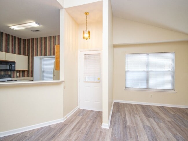 107 Briargate Ln in Madison, AL - Building Photo - Building Photo