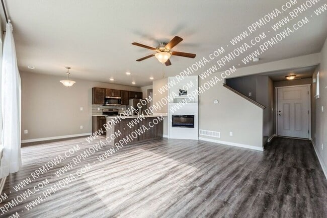 768 NE Macey Way in Waukee, IA - Building Photo - Building Photo