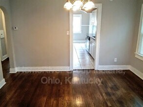 1328 Wakefield Ave in Dayton, OH - Foto de edificio - Building Photo