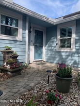 1347 Eastwind Dr in Jacksonville Beach, FL - Building Photo - Building Photo