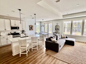 300 Foxtail Wy in Panama City Beach, FL - Building Photo - Building Photo