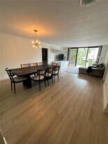 55 Ocean Ln Dr in Key Biscayne, FL - Building Photo