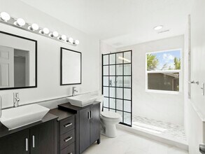 1630 Ridgemark Dr in Sandy, UT - Building Photo - Building Photo