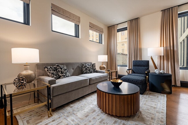 1011 Canal St, Unit SI FL3-ID1513954P in New Orleans, LA - Building Photo - Building Photo