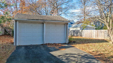 180 Yale Ave in New Haven, CT - Building Photo - Building Photo