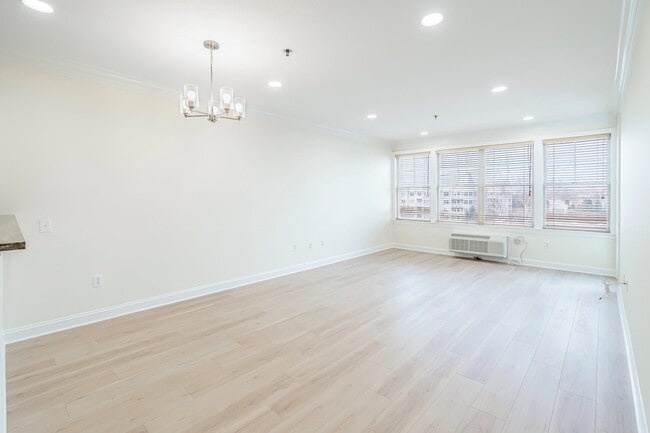 30 Constitution Way in Jersey City, NJ - Building Photo - Building Photo