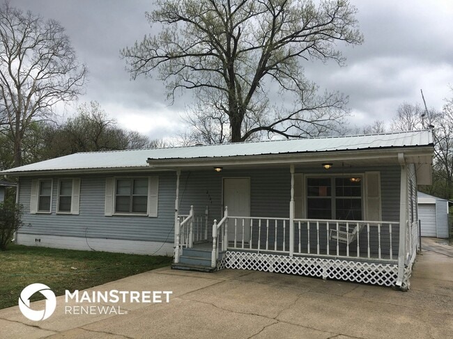 property at 2121 Mississippi Ave