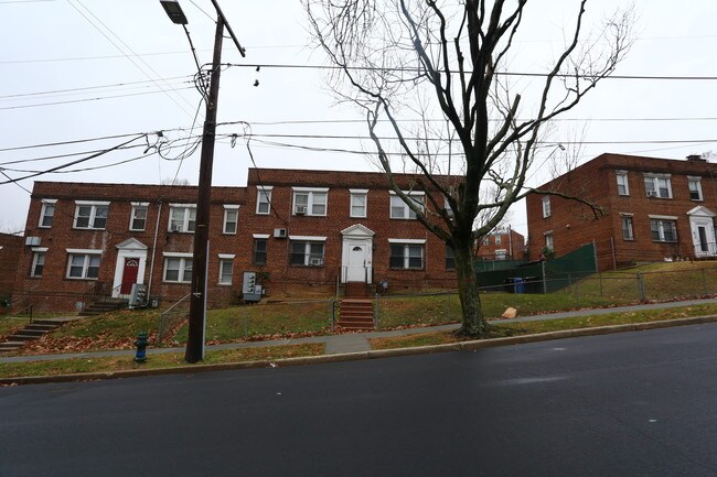 2617 30th St SE in Washington, DC - Building Photo - Building Photo