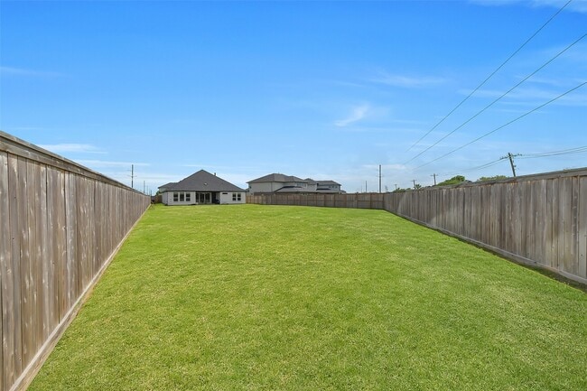 property at 1400 River Pt Dr