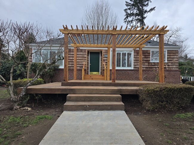 963 Parkway Dr NW in Salem, OR - Building Photo - Building Photo