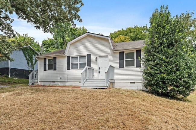 1541 Cherry Tree Dr in Clarksville, TN - Building Photo - Building Photo