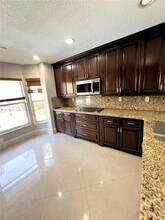 3381 SW 51st St in Fort Lauderdale, FL - Building Photo - Building Photo