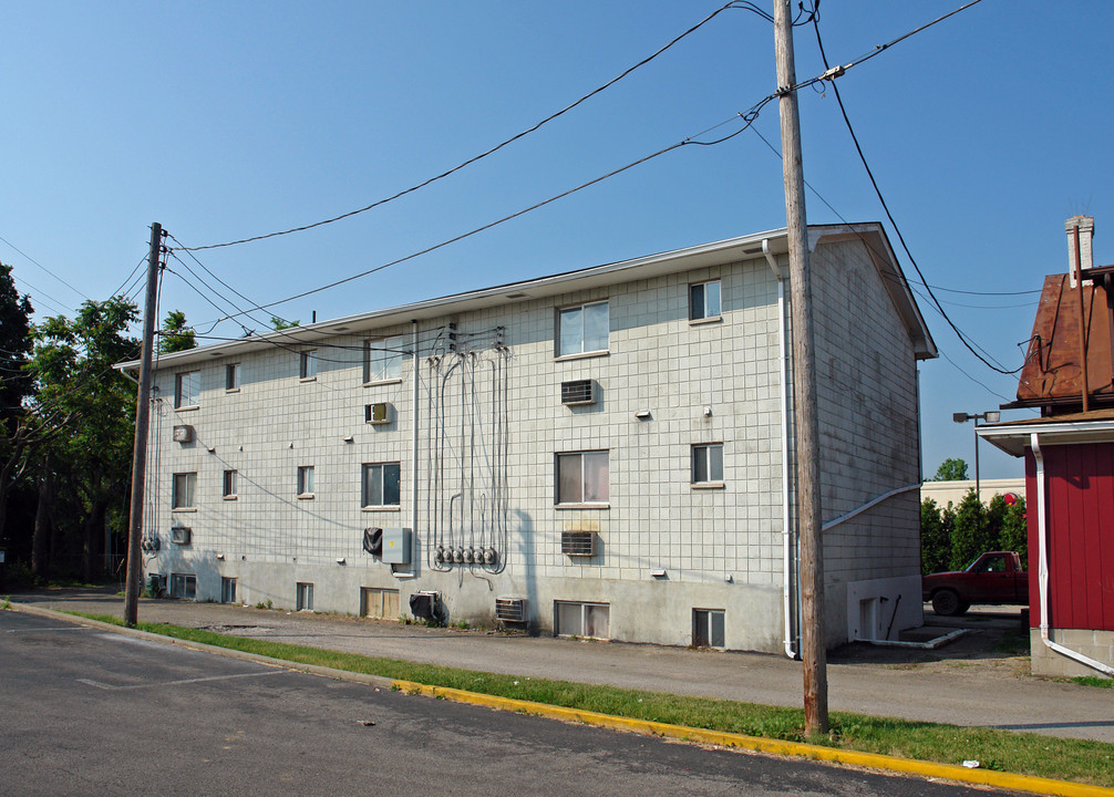 362 N Broad St in Fairborn, OH - Building Photo