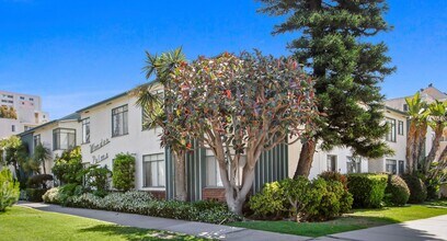 500 California Ave, North of Wilshire in Santa Monica, CA - Foto de edificio - Interior Photo