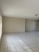 2355 Bay Leaf Dr in Orlando, FL - Building Photo - Building Photo