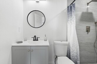 1824 Lake St in Oviedo, FL - Building Photo - Building Photo