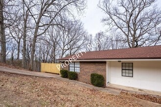 340 Alpine Dr in Rossville, GA - Building Photo - Building Photo