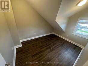 460 Park Rd S in Oshawa, ON - Building Photo - Building Photo