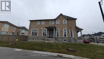 82 Madoc Pl in Vaughan, ON - Building Photo