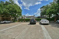 2323 Augusta Dr photo'