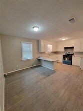 1317 E Main St in Gun Barrel City, TX - Building Photo - Building Photo