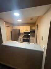 606 Ridge Creek Dr, Unit 600 in Clarkston, GA - Building Photo - Building Photo