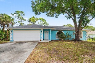 1309 Gideon St SW in Palm Bay, FL - Building Photo