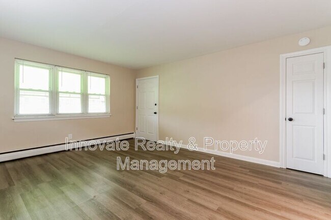829 Solly Ave in Philadelphia, PA - Building Photo - Building Photo