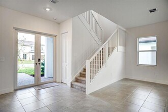 12328 SW 43rd St in Davie, FL - Building Photo - Building Photo