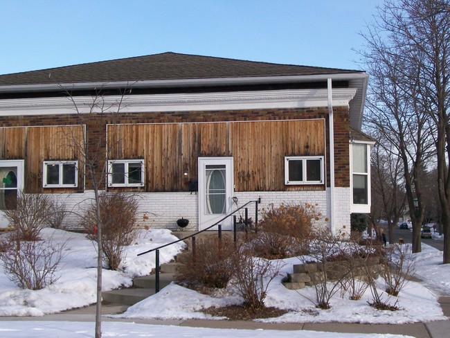 Summit Hill Apartments in St. Paul, MN - Building Photo - Building Photo