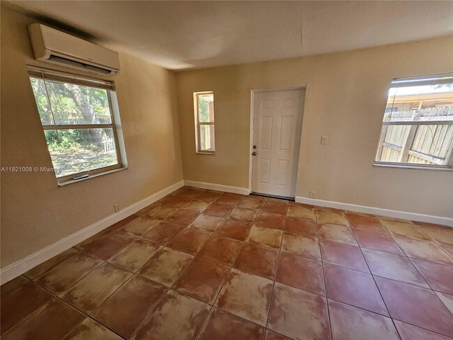 property at 118 NW 8th Ave