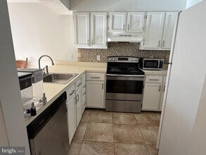 46361 Columbus Dr in Lexington Park, MD - Building Photo - Building Photo